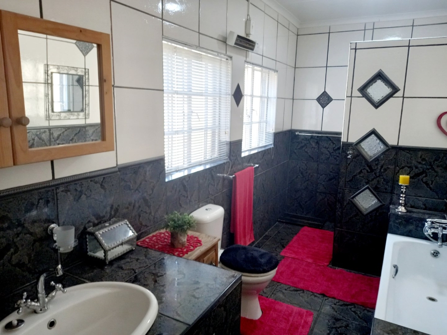 3 Bedroom Property for Sale in Sasolburg Ext 4 Free State